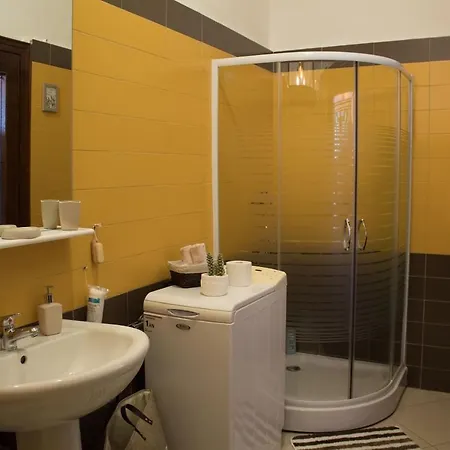 10 Modern Living In The Heart Of The Apartament