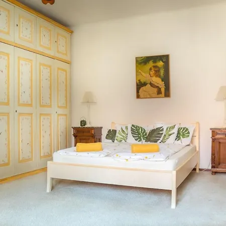 10 Modern Living In The Heart Of The Apartmán Temešvár