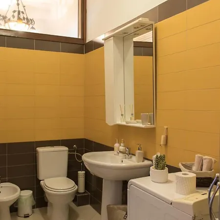 10 Modern Living In The Heart Of The